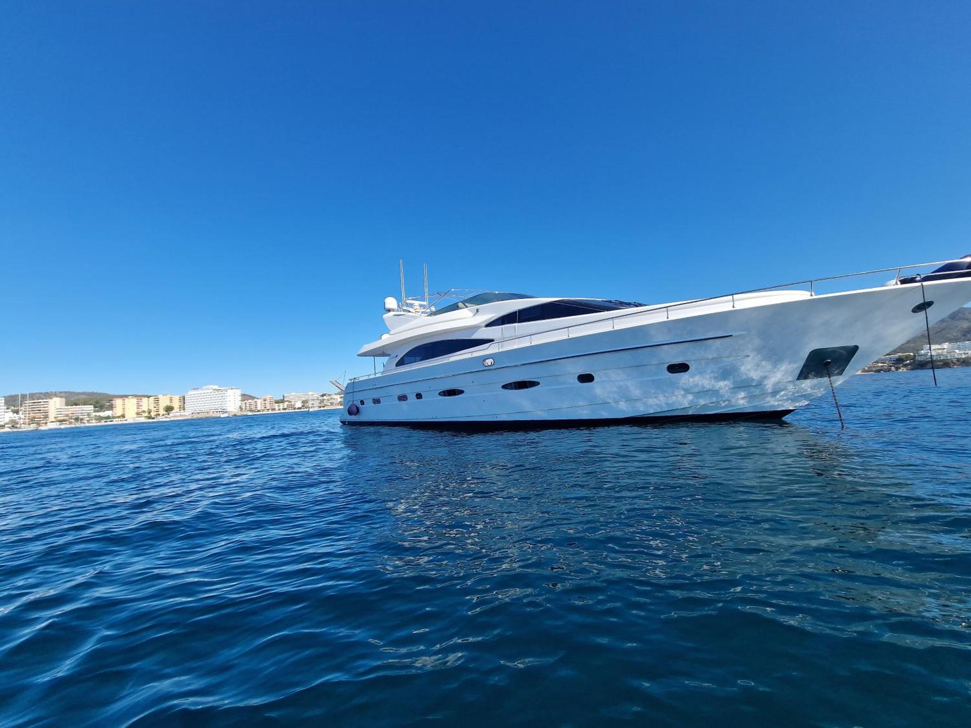 Bateau-hôtel Beautiful Motor Yacht Barcelone