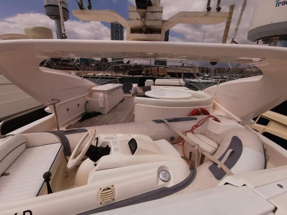 Beautiful Motor Yacht Barcelona
