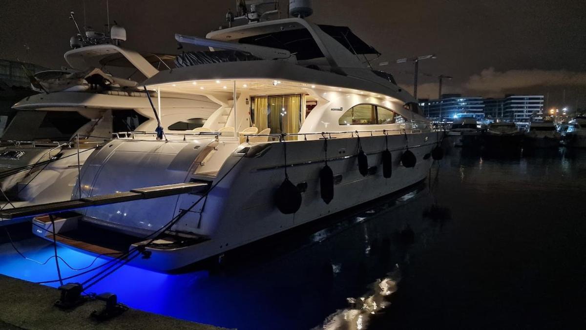 Botel Beautiful Motor Yacht